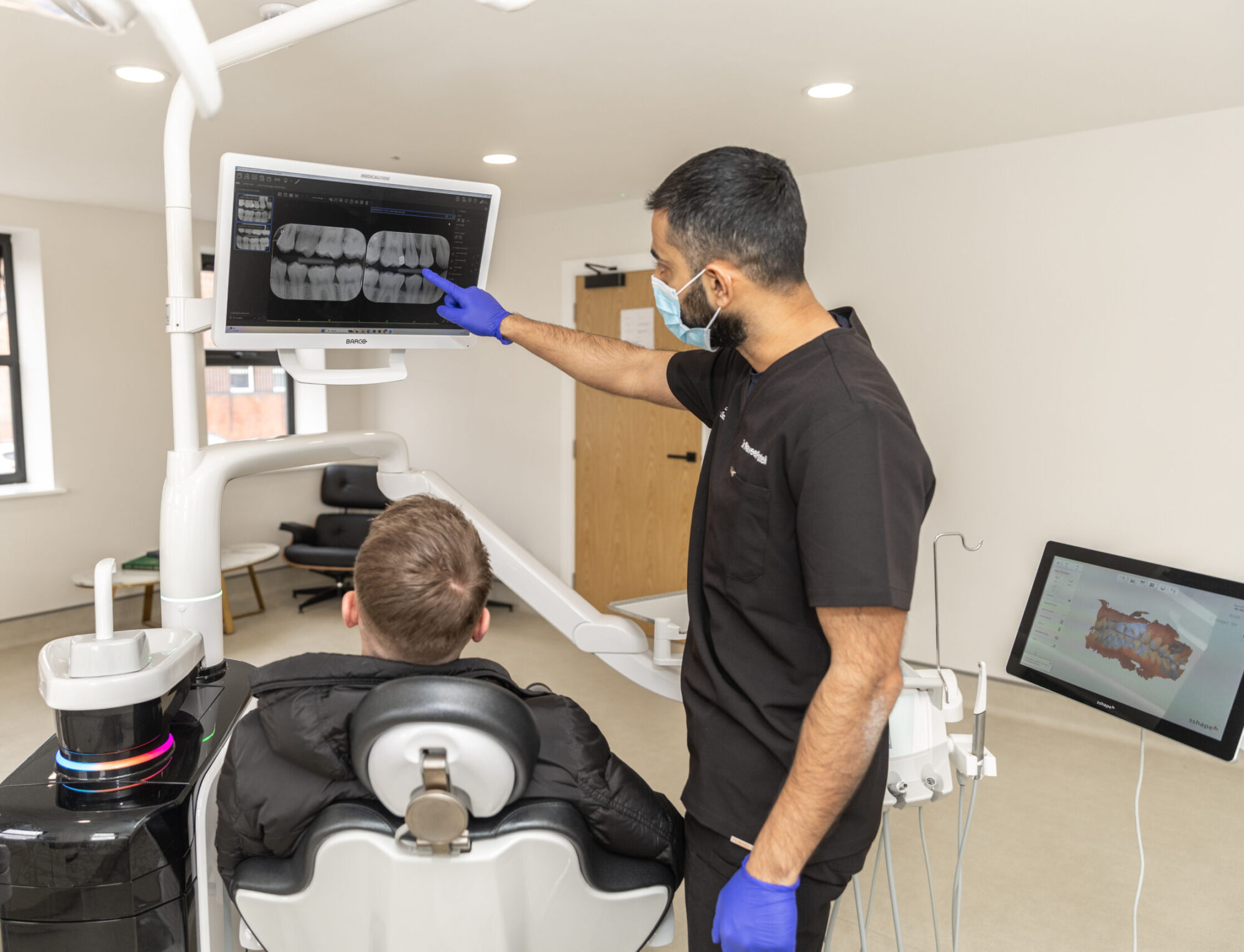 Life with Clear Aligners – What to Expect During Your Smile Journey in Bolton